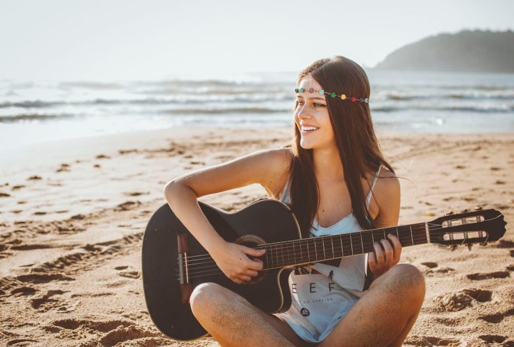 canzoni da ascoltare sotto il sole