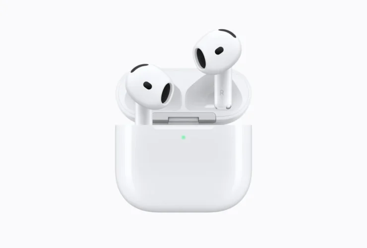 AirPods 5 con custodia di ricarica