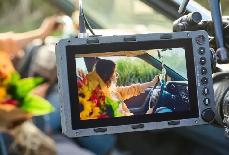 Sony RM-DP7 collegato a una videocamera Cinema Line