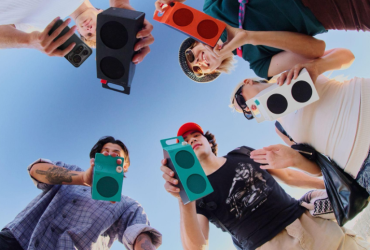 Speaker portatili CMF in diverse colorazioni nella foto ufficiale del lancio