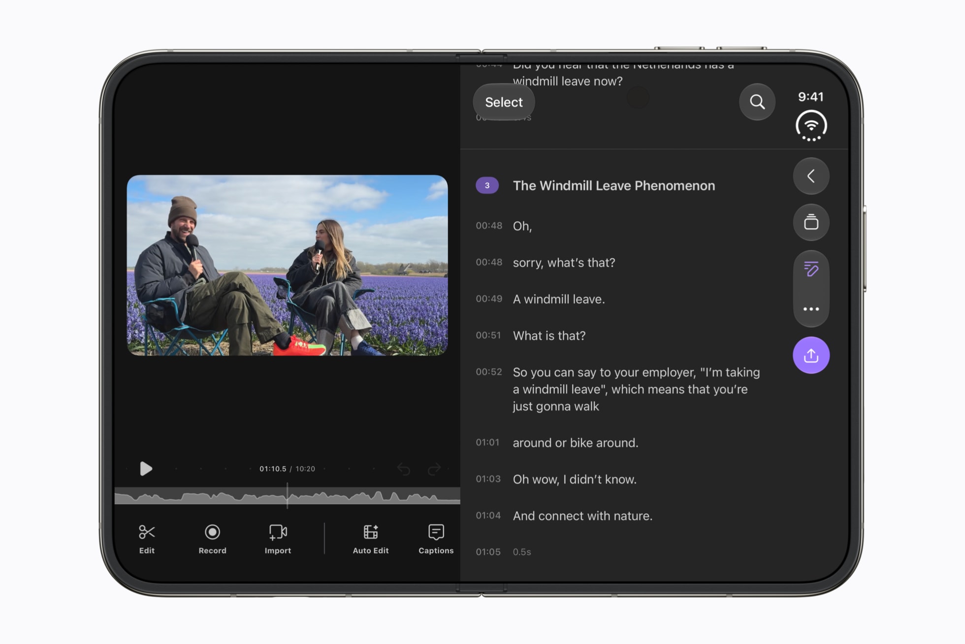 Schermo interno di iPhone Duo aperto con un'app in visualizzazione dettagliata