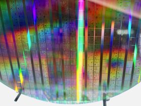 Wafer di chip quantistici Intel