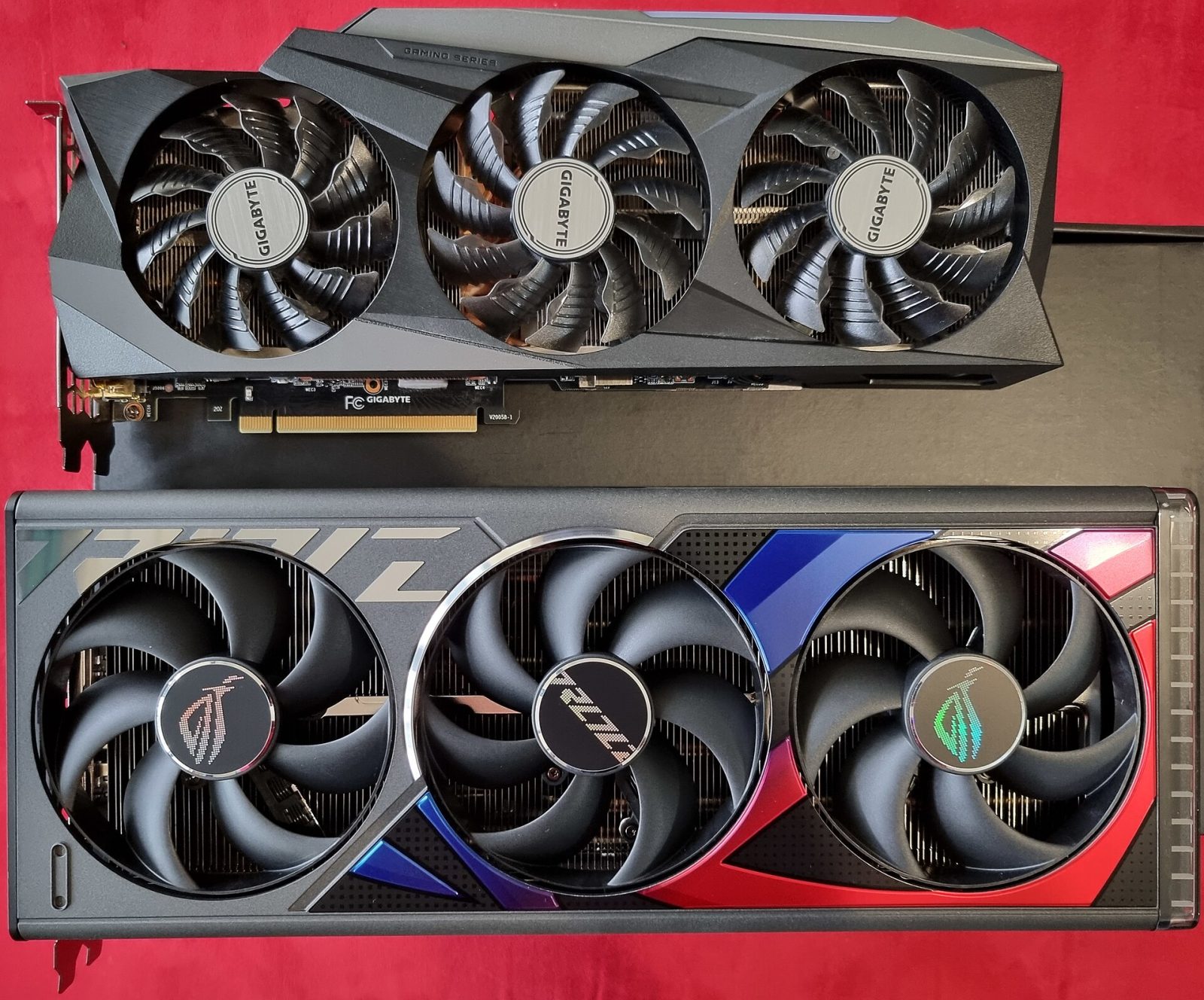 Confronto tra le schede NVIDIA GeForce RTX 3090 e RTX 4090 con Tensor Core RTX