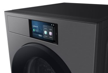 La lavatrice Samsung Bespoke AI Laundry con schermo touch da 7 pollici