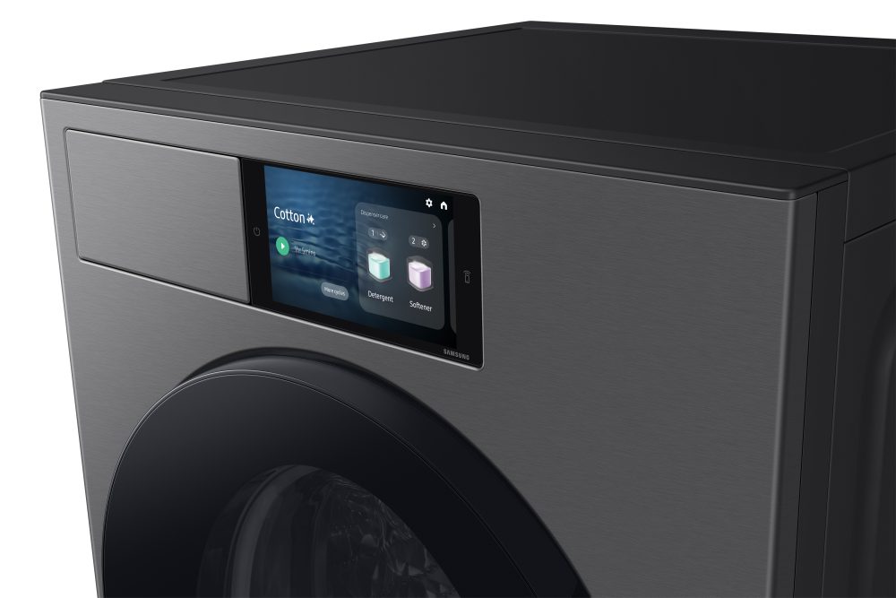 La lavatrice Samsung Bespoke AI Laundry con schermo touch da 7 pollici