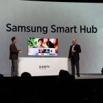 Smart TV Samsung con interfaccia Smart Hub mostrata al CES 2016