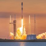 Lancio di un Falcon 9 con satelliti Starlink, la rete usata da Vivo Satélite in Brasile