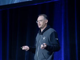 Tim Sweeney, CEO di Epic Games, critico verso le etichette AI di Steam